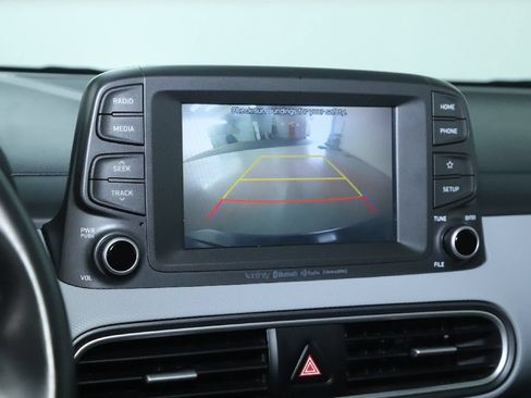 Used 2020 Hyundai Kona Limited AWD/4WD image 30