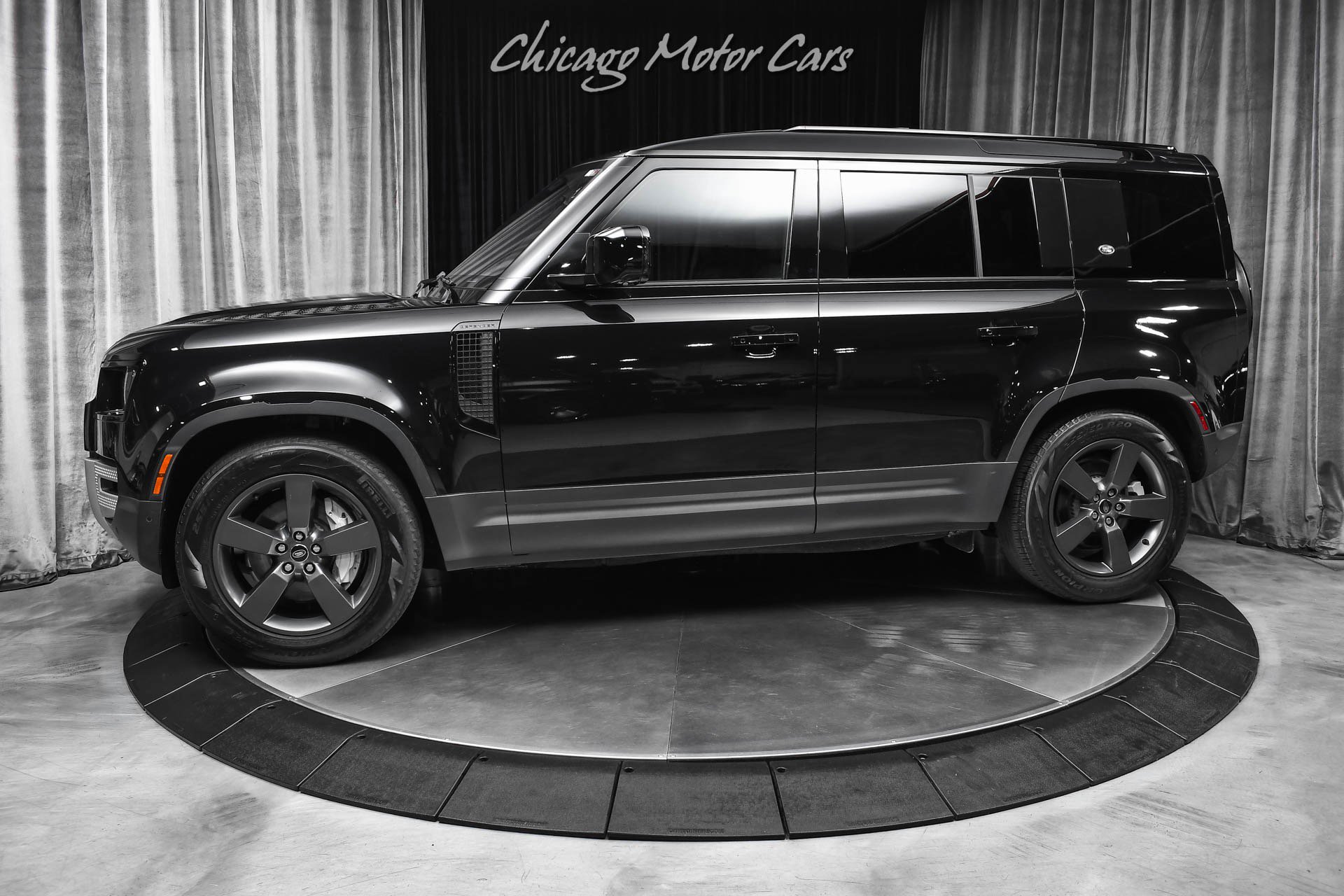 Used 2023 Land Rover Defender 110 SE AWD/4WD image 1