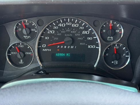 Used 2015 Chevrolet Express 2500 LT w/ LT Preferred Equipment Group RWD image 10
