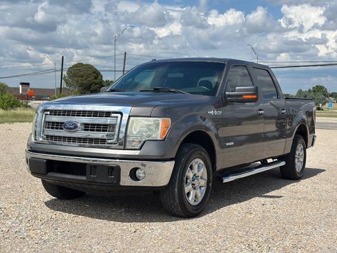 Used 2013 Ford F150 XLT w/ Luxury Equipment Group RWD image 2