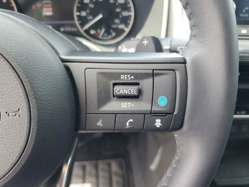 Certified 2024 Nissan Rogue SV w/ SV Premium Package image 19