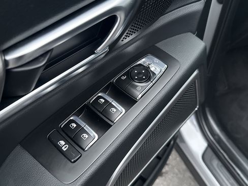 Used 2025 Kia Telluride AWD image 17
