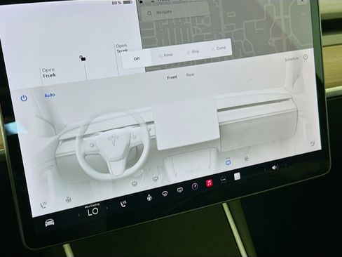 Used 2021 Tesla Model Y Long Range AWD/4WD image 23