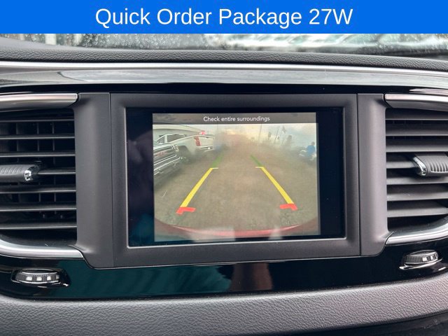 Used 2020 Chrysler Pacifica Touring w/ S Appearance Package FWD image 5