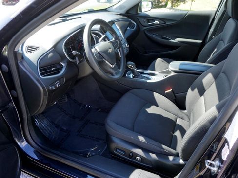 Used 2023 Chevrolet Malibu LT image 8