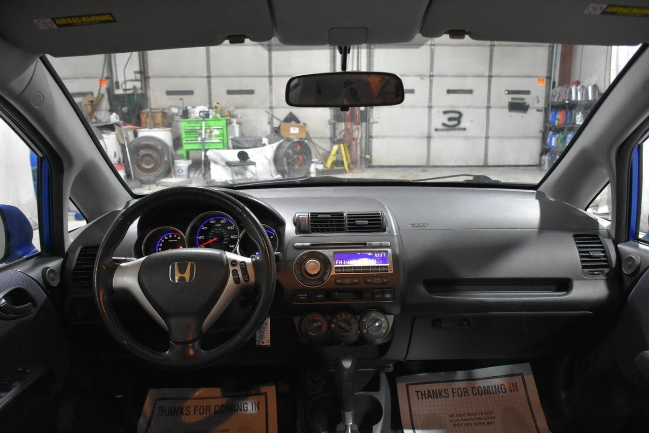 Used 2007 Honda Fit Sport image 13