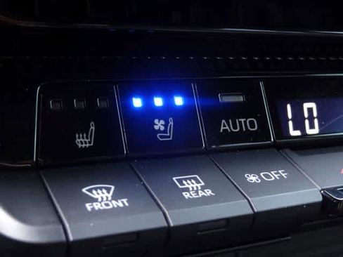 Used 2024 Toyota Land Cruiser w/ Premium Package AWD/4WD image 39