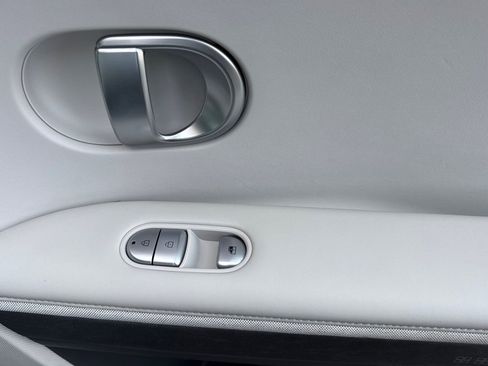 Used 2024 Hyundai Ioniq 5 Limited image 20