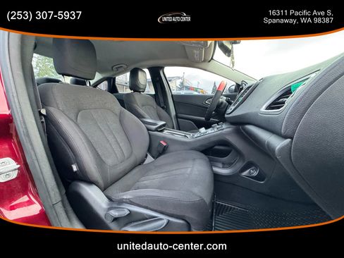 Used 2015 Chrysler 200 Limited image 8