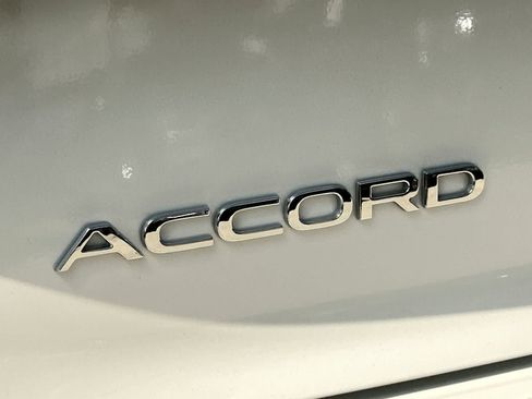 Used 2024 Honda Accord Sport image 8