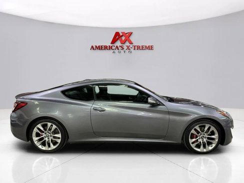 Used 2015 Hyundai Genesis 3.8 image 6