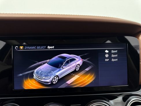 Used 2019 Mercedes-Benz E 300 image 12