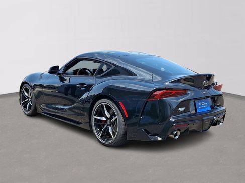 Used 2022 Toyota Supra Premium w/ Driver Assist Package RWD image 4