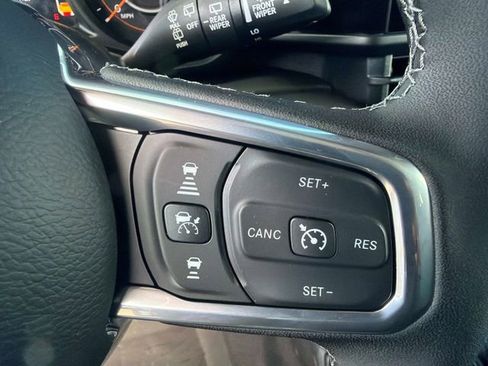 New 2026 Jeep Wrangler Unlimited Sahara AWD/4WD image 28