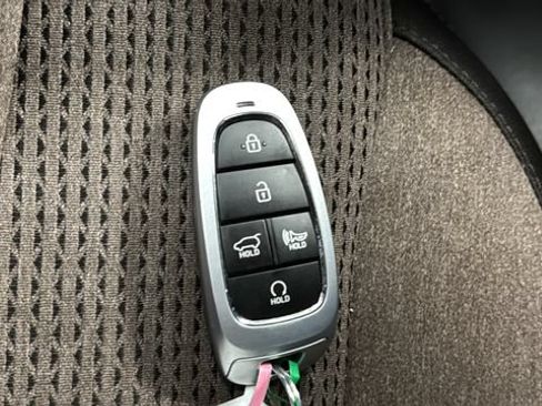 Used 2023 Hyundai Santa Fe SEL Convenience w/ Cargo Package AWD/4WD image 9