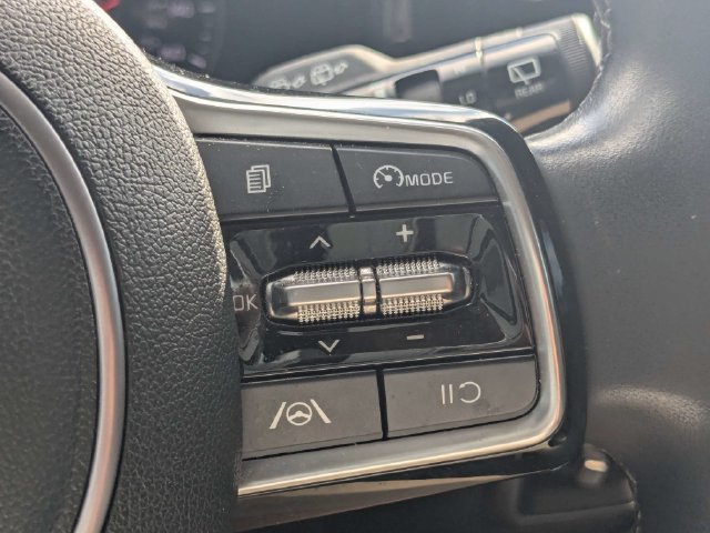 Used 2023 Kia Sorento S FWD image 26