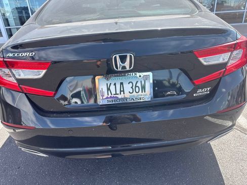Used 2021 Honda Accord Touring image 6