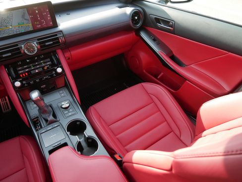 Used 2024 Lexus IS 500 image 11