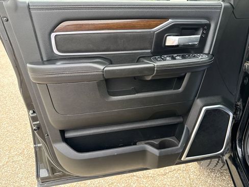 Used 2024 RAM 2500 Laramie AWD/4WD image 19