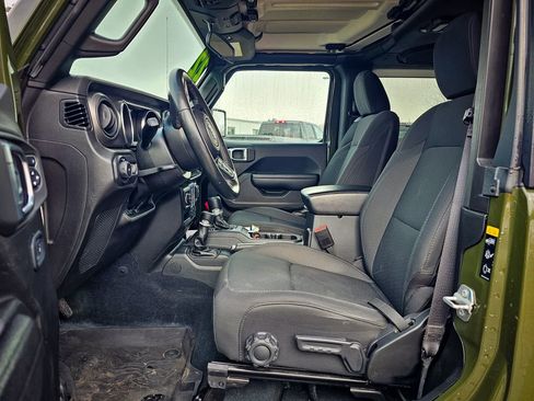 Certified 2022 Jeep Wrangler Willys image 11