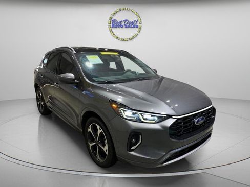 Used 2023 Ford Escape ST-Line Elite w/ Premium Technology Package AWD/4WD image 6