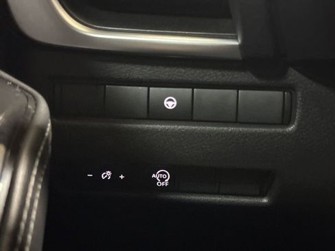 Used 2023 Nissan Rogue SV image 18