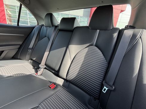 Used 2019 Toyota Camry SE w/ Audio Package FWD image 33