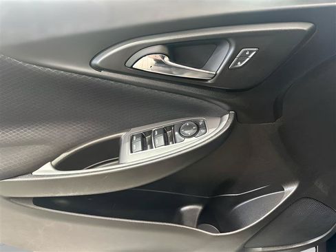 Used 2023 Chevrolet Malibu LT FWD image 9