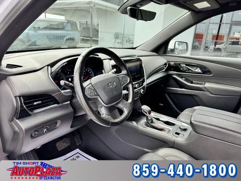 Used 2023 Chevrolet Traverse RS AWD/4WD image 3