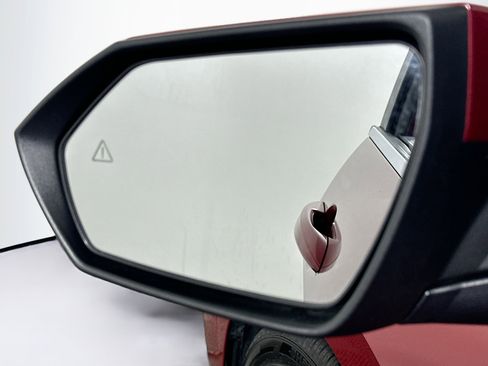 Used 2025 Hyundai Elantra Limited image 16