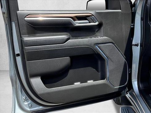 Used 2024 Chevrolet Silverado 1500 RST image 17