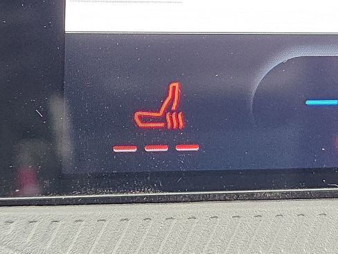 New 2026 Ford Maverick Lariat w/ Black Appearance Package image 21