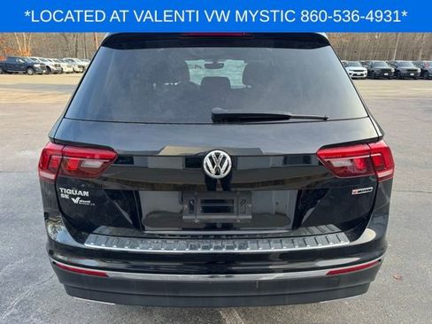 Certified 2021 Volkswagen Tiguan SE w/ Panoramic Sunroof Package image 6