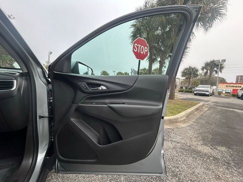 Used 2024 Chevrolet Equinox LT image 28