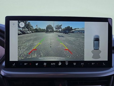 Used 2025 Ford Escape SE image 18