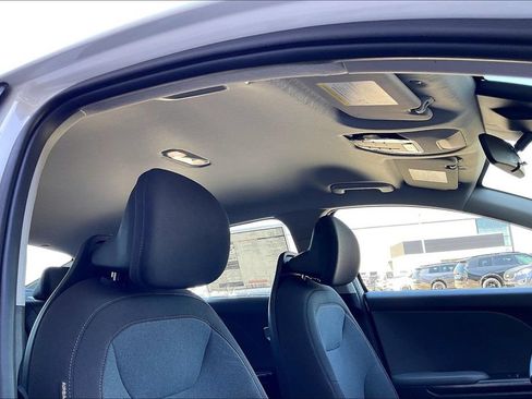 Used 2025 Kia K4 FWD image 21