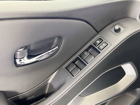 Certified 2024 Nissan Frontier SL w/ Technology Package image 17