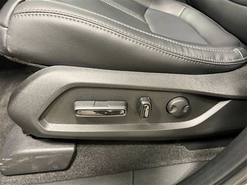 New 2025 Honda Pilot EX-L image 14