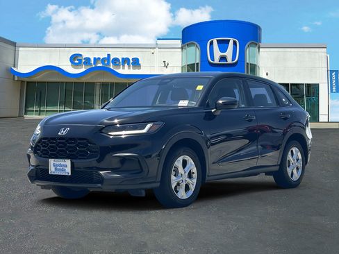 Certified 2024 Honda HR-V LX image 3