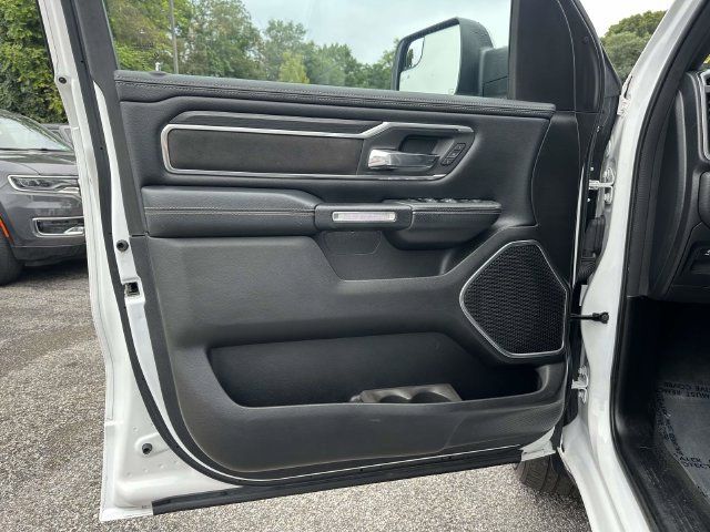 Used 2023 RAM 1500 Laramie AWD/4WD image 13