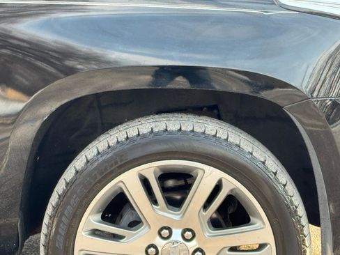 Used 2015 Cadillac Escalade Premium image 24