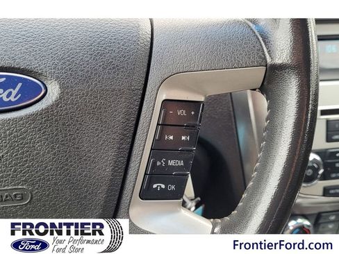 Used 2011 Ford Fusion SEL image 16
