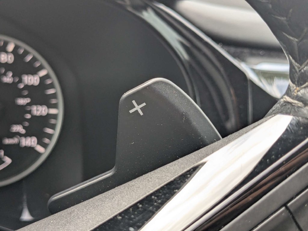 Used 2022 Nissan Pathfinder SV FWD image 41