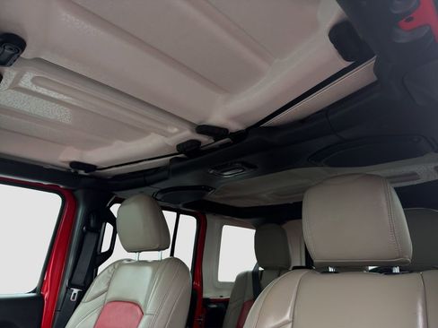 Used 2023 Jeep Wrangler Unlimited Rubicon 4xe AWD/4WD image 24