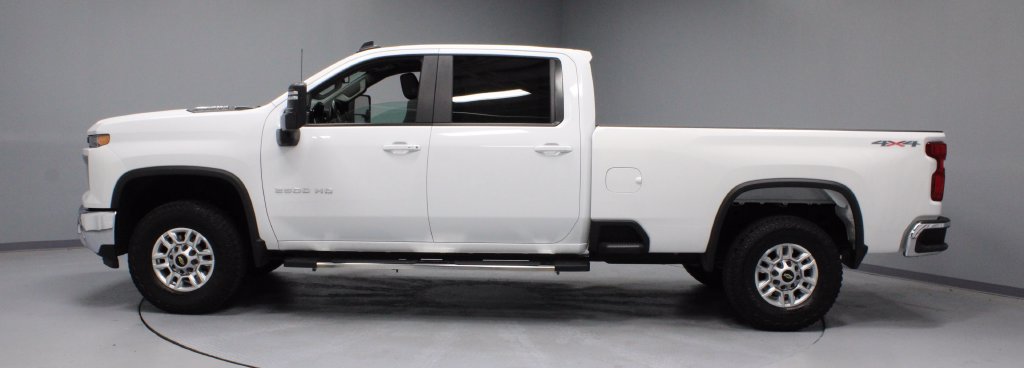 Used 2025 Chevrolet Silverado 2500 LT w/ Safety Package AWD/4WD image 8