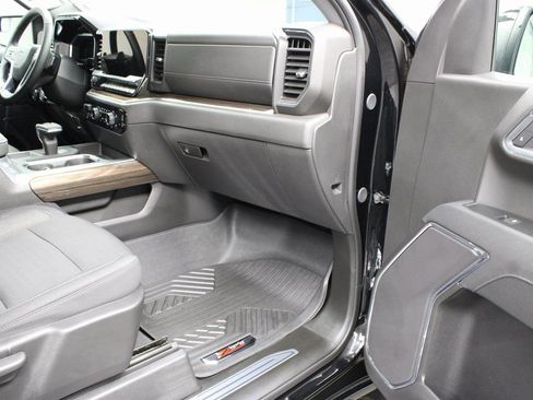 Used 2025 Chevrolet Silverado 1500 RST image 25