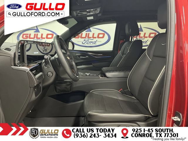 Used 2024 Cadillac Escalade Premium Luxury RWD image 30