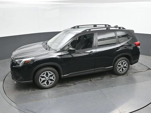 Used 2022 Subaru Forester Premium AWD/4WD image 37