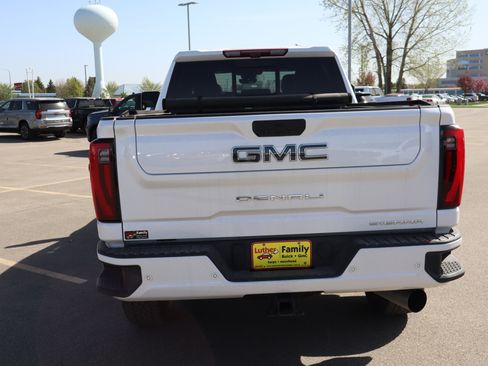 Certified 2024 GMC Sierra 3500 Denali Ultimate AWD/4WD image 6