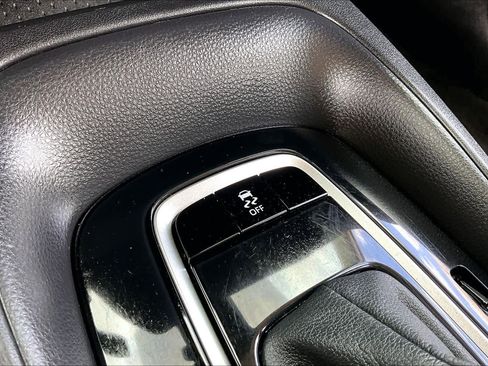 Used 2024 Toyota Corolla LE image 31